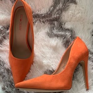 Cute Orange Pumps Brand New